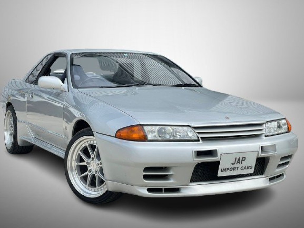 View NISSAN SKYLINE 2.6 GT-R