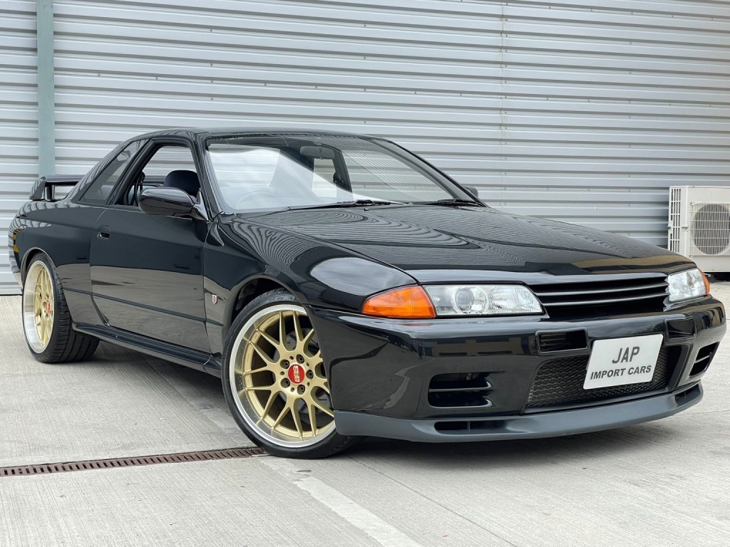 View NISSAN SKYLINE 2.6 GT-R R32 Sought after rare colour & immaculate