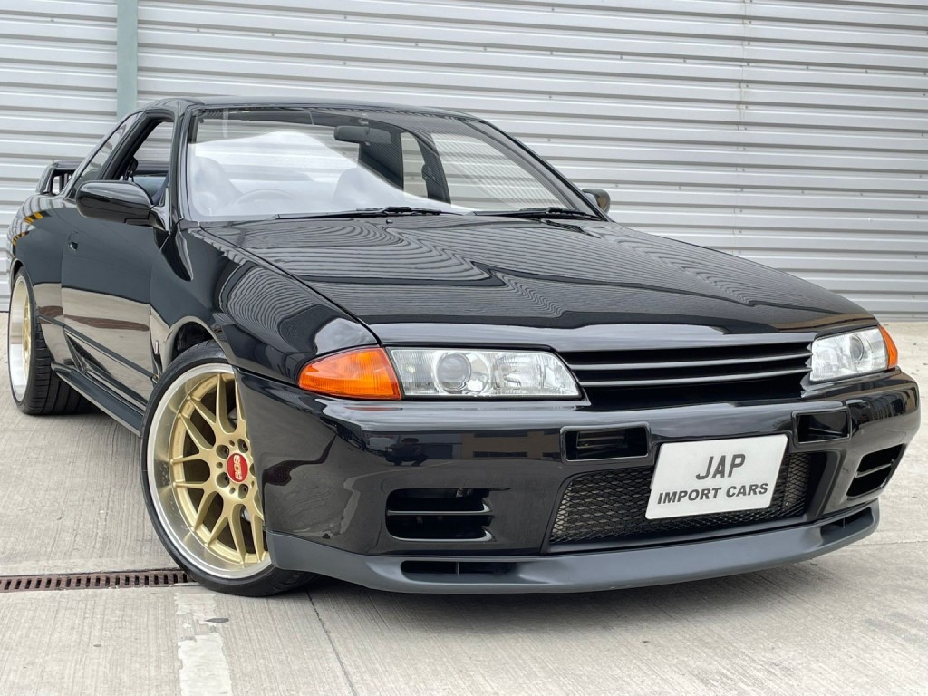 View NISSAN SKYLINE 2.6 GT-R R32 Sought after rare colour & immaculate