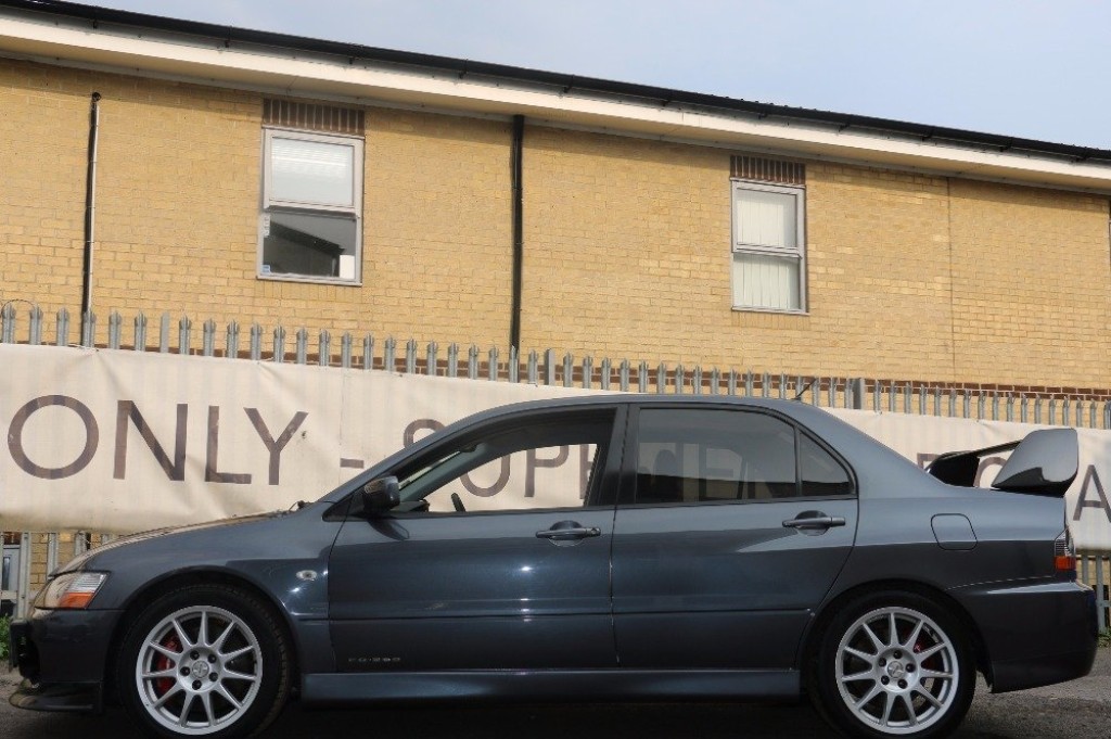 MITSUBISHI EVOLUTION