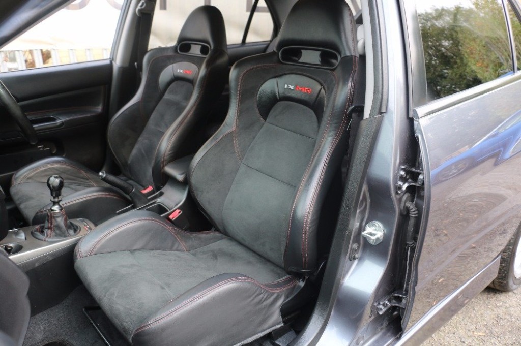 MITSUBISHI EVOLUTION