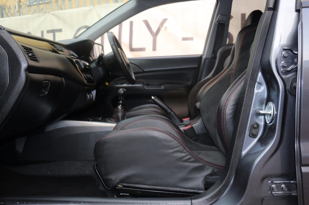 MITSUBISHI EVOLUTION