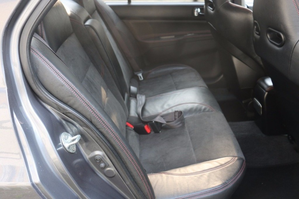 MITSUBISHI EVOLUTION