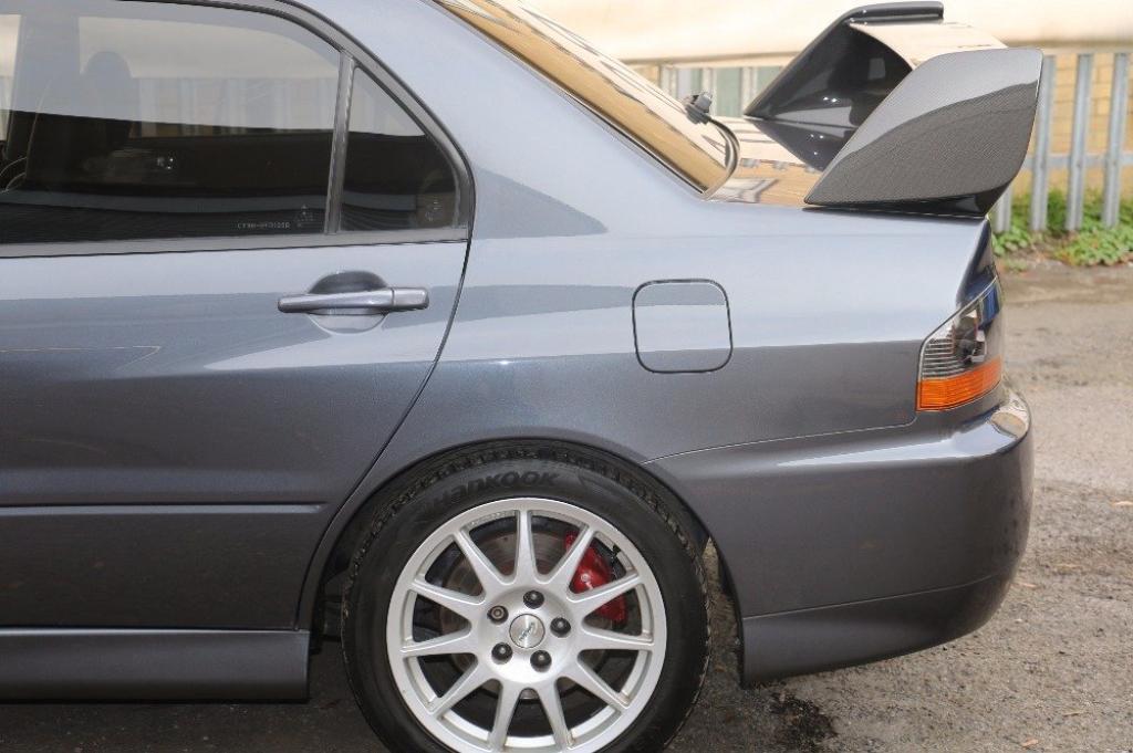 MITSUBISHI EVOLUTION