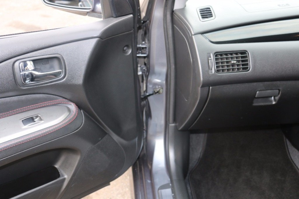 MITSUBISHI EVOLUTION