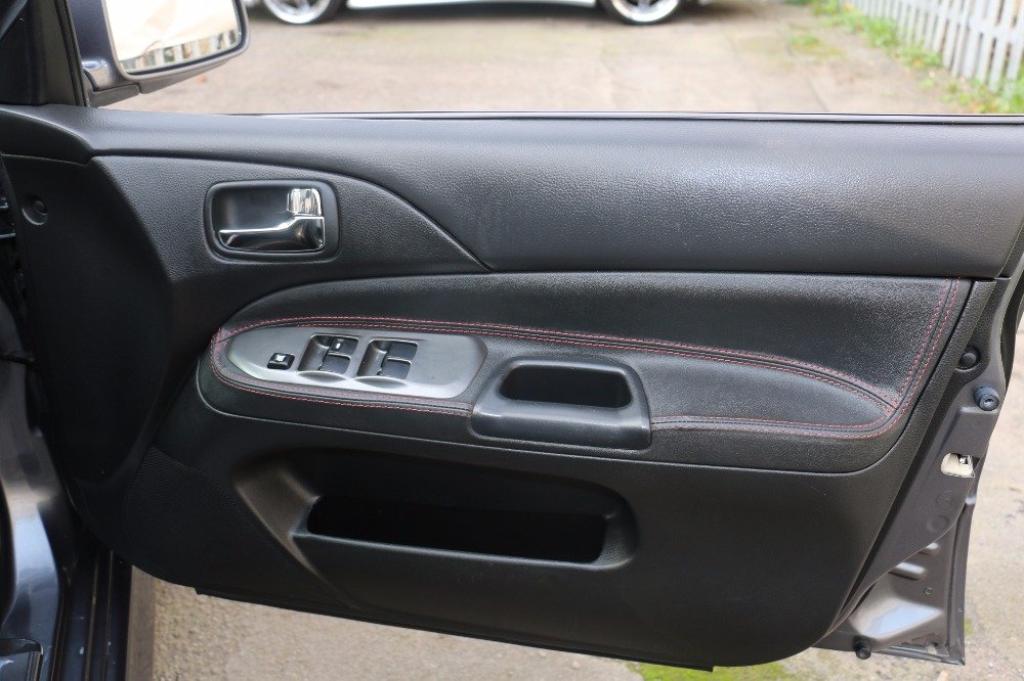 MITSUBISHI EVOLUTION