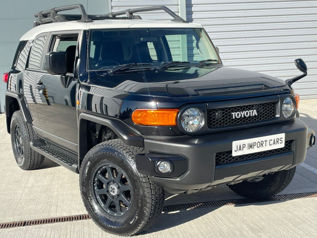 View TOYOTA FJ CRUISER 4.0 V6
