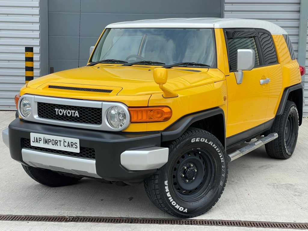 View TOYOTA FJ CRUISER 4.0 V6