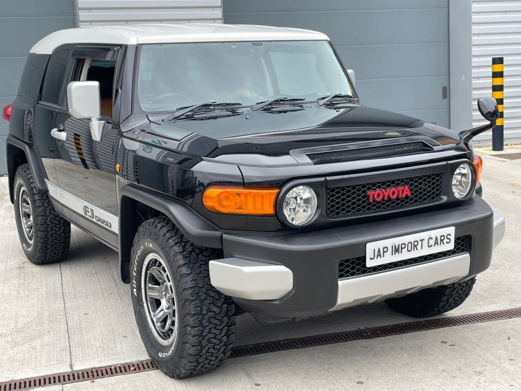 View TOYOTA FJ CRUISER 4.0 V6