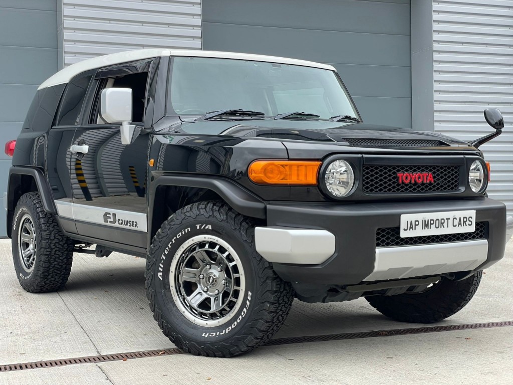 View TOYOTA FJ CRUISER 4.0 V6