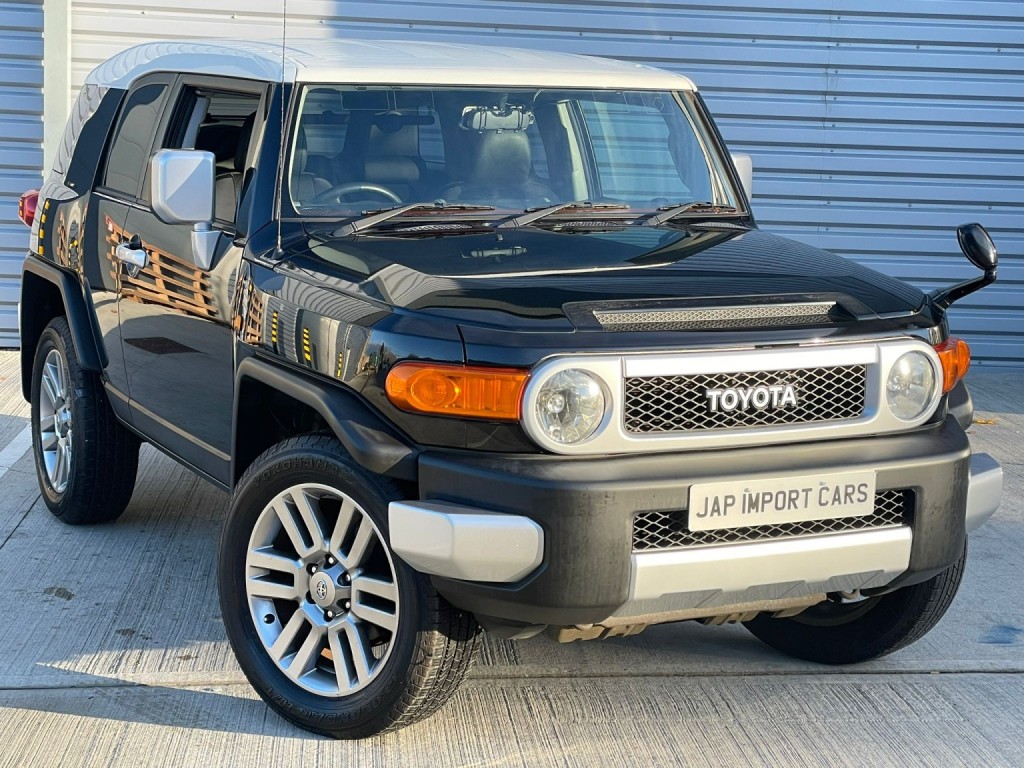 View TOYOTA FJ CRUISER 4.0 V6 