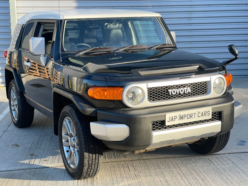 View TOYOTA FJ CRUISER 4.0 V6 