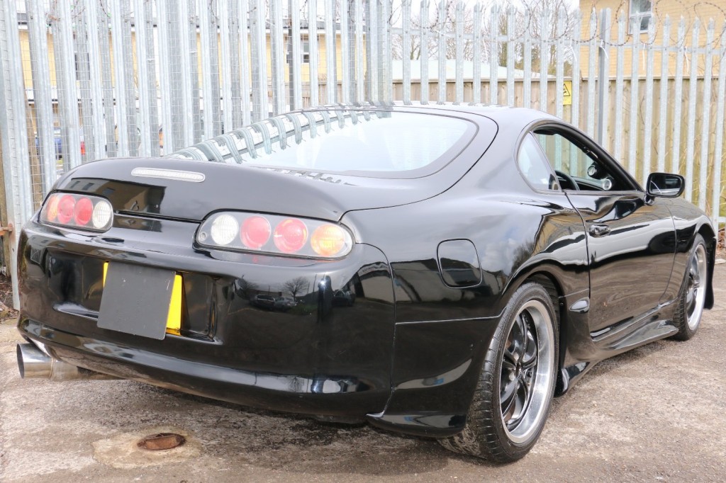 TOYOTA SUPRA