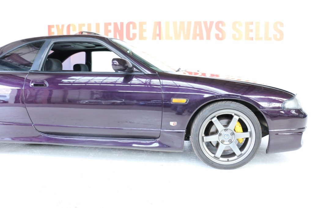 NISSAN SKYLINE