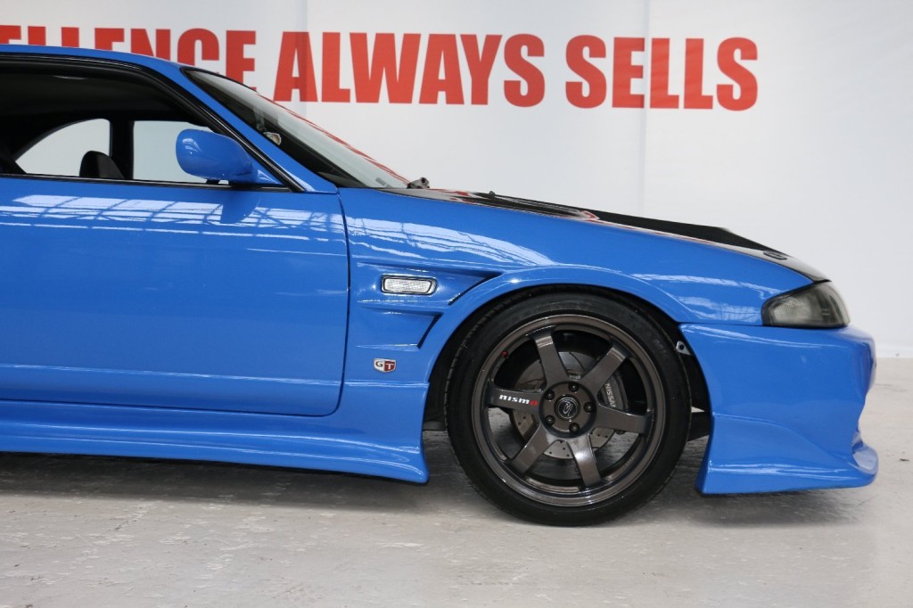NISSAN SKYLINE