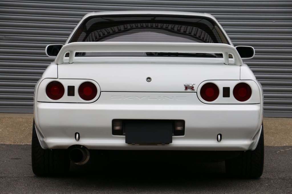 NISSAN SKYLINE