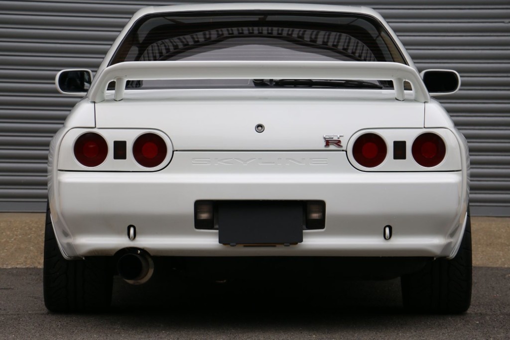 NISSAN SKYLINE