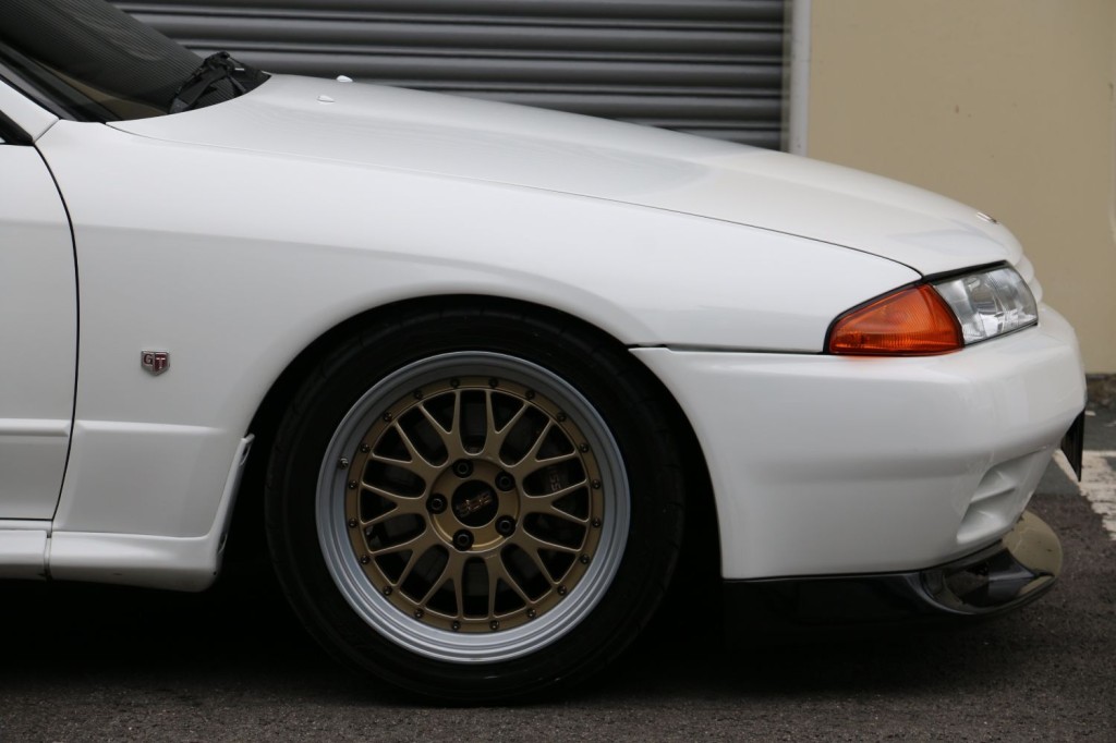 NISSAN SKYLINE