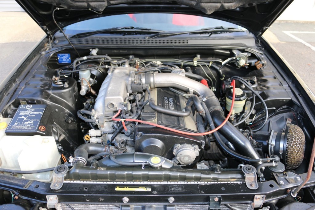 NISSAN SKYLINE