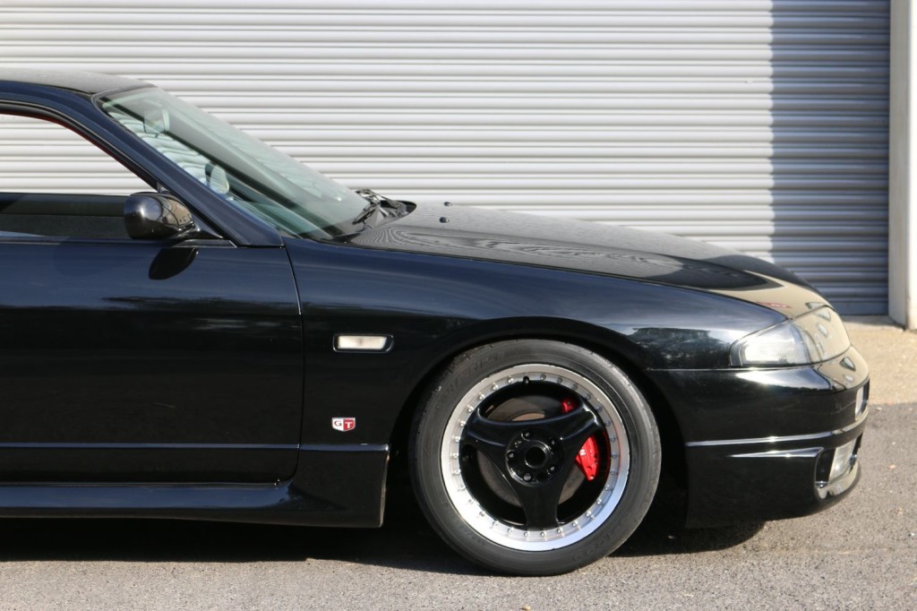 NISSAN SKYLINE