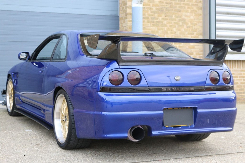 NISSAN SKYLINE