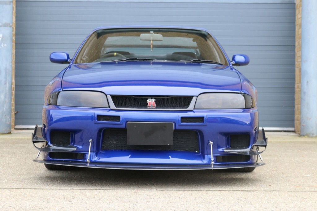 NISSAN SKYLINE