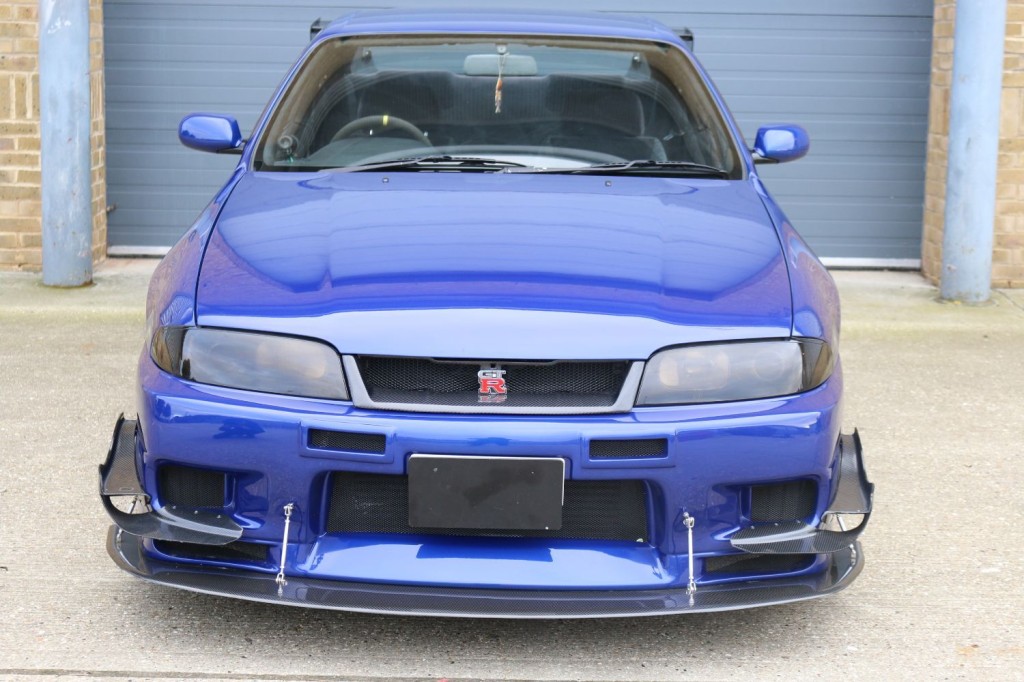 NISSAN SKYLINE