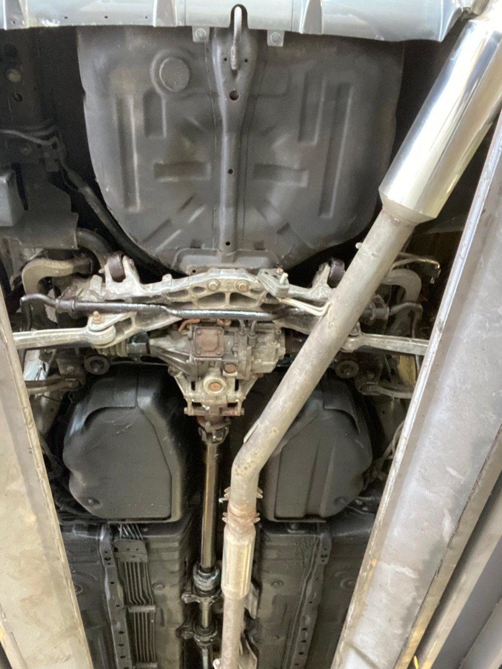 MITSUBISHI EVOLUTION