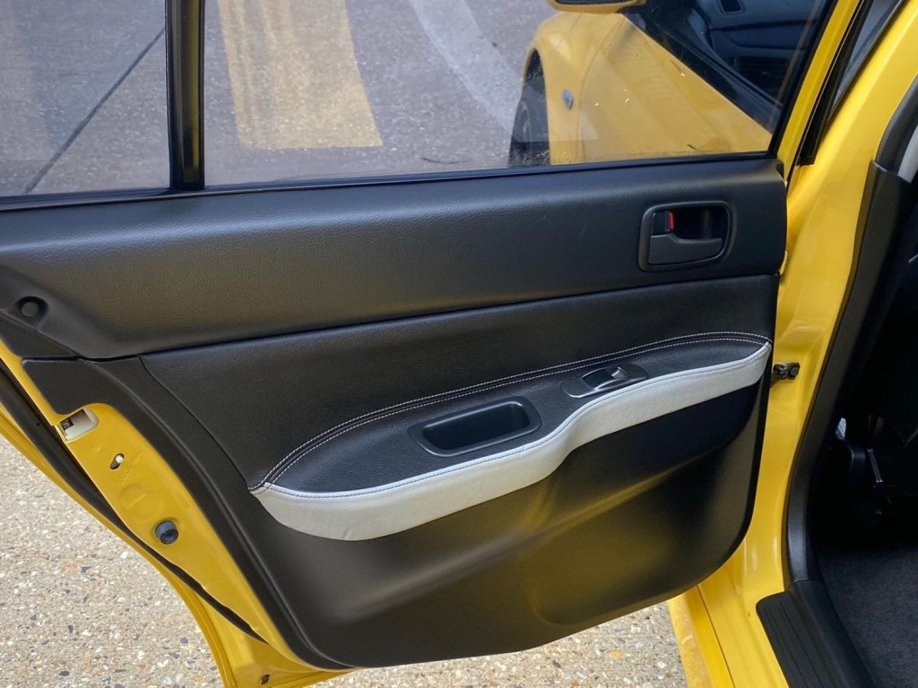 MITSUBISHI EVOLUTION