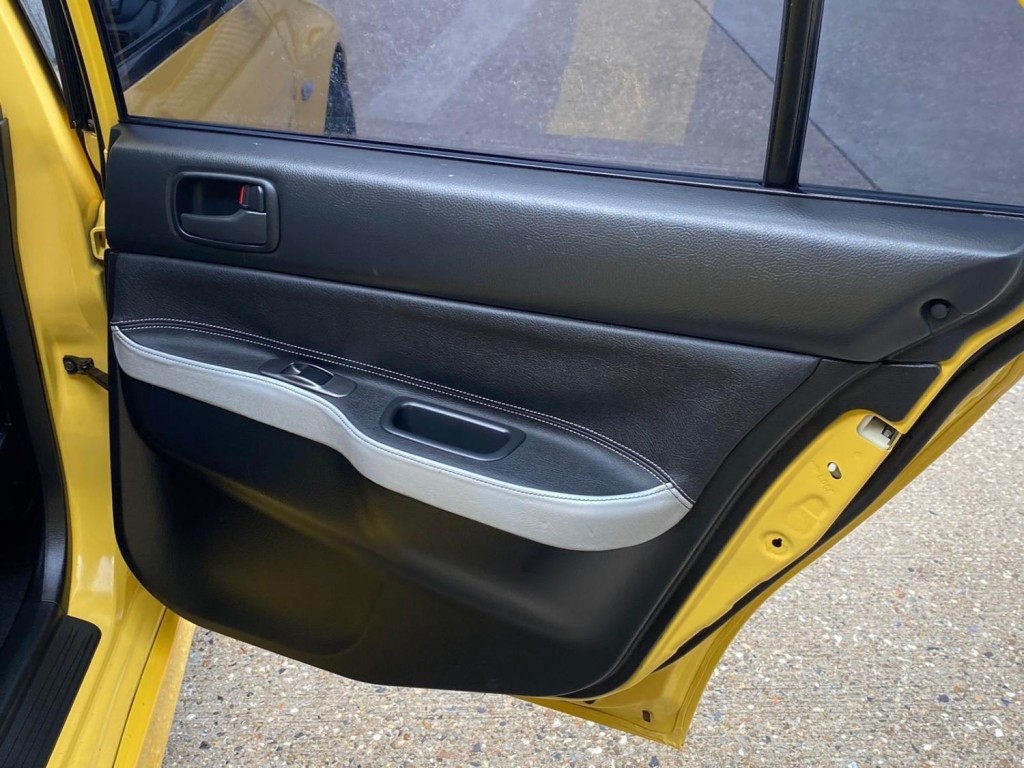 MITSUBISHI EVOLUTION