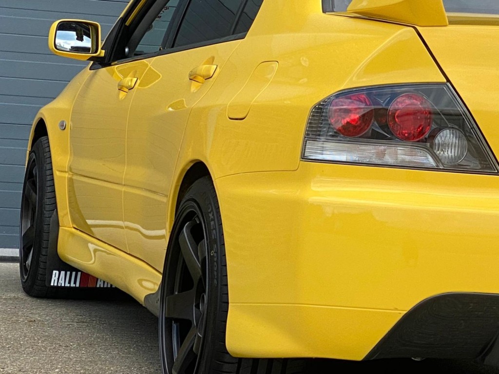 MITSUBISHI EVOLUTION