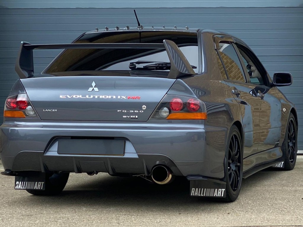 MITSUBISHI LANCER