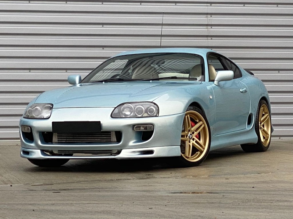 TOYOTA SUPRA