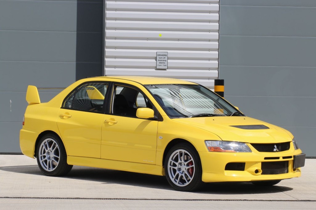 MITSUBISHI LANCER