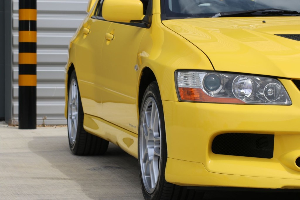 MITSUBISHI LANCER
