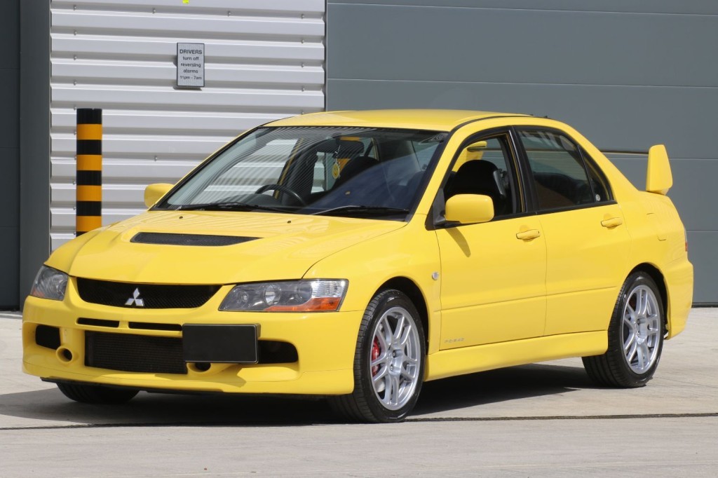 MITSUBISHI LANCER