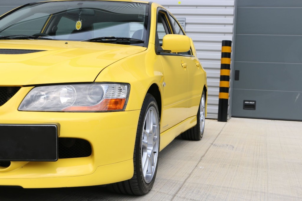 MITSUBISHI LANCER