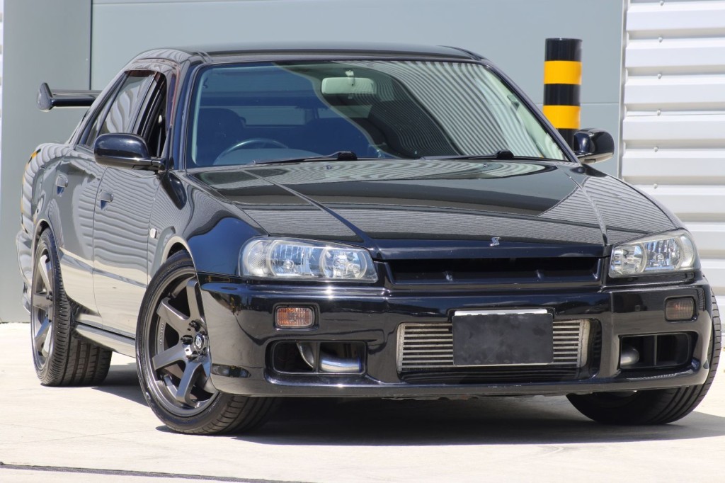 NISSAN SKYLINE Nissan Skyline R34 GTT 5 Speed manual Rare 4-DOOR