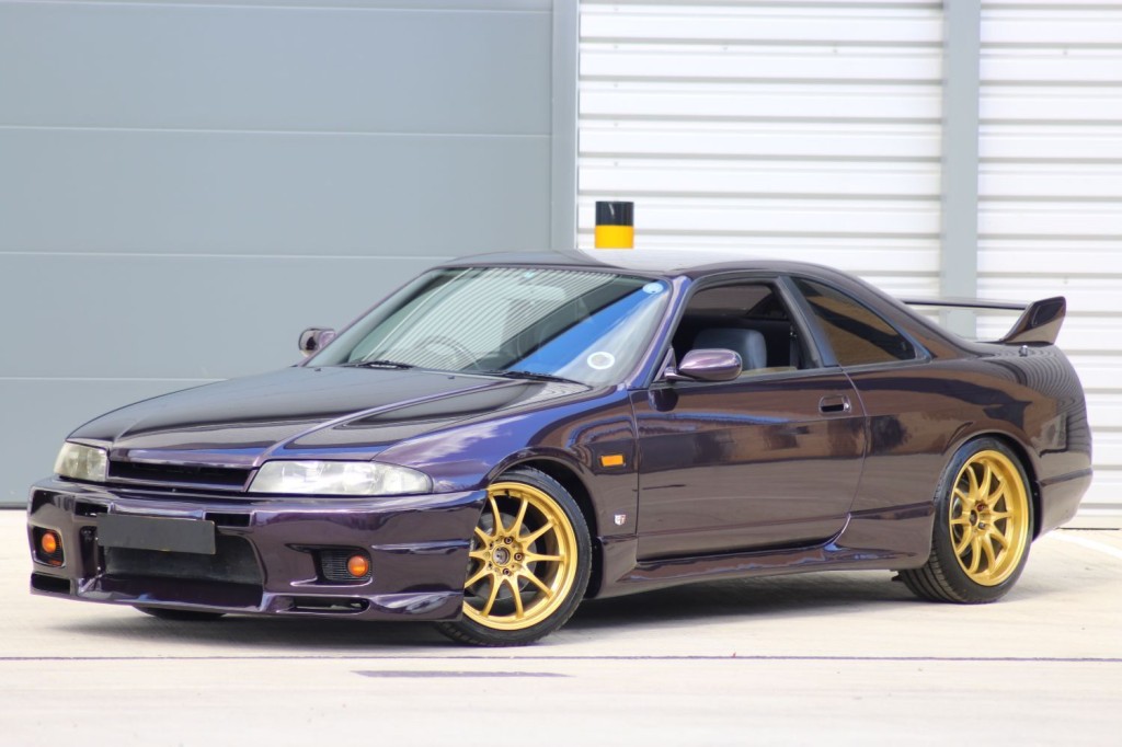 View NISSAN SKYLINE Nissan Skyline GTST Midnight Purple Rare 40th Anniversary Edition