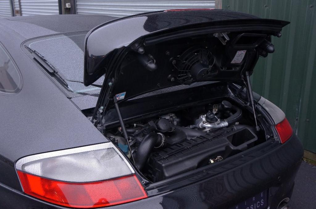 PORSCHE 911 MK 996