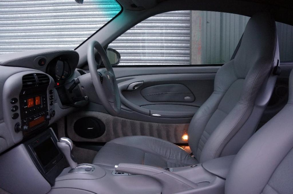 PORSCHE 911 MK 996