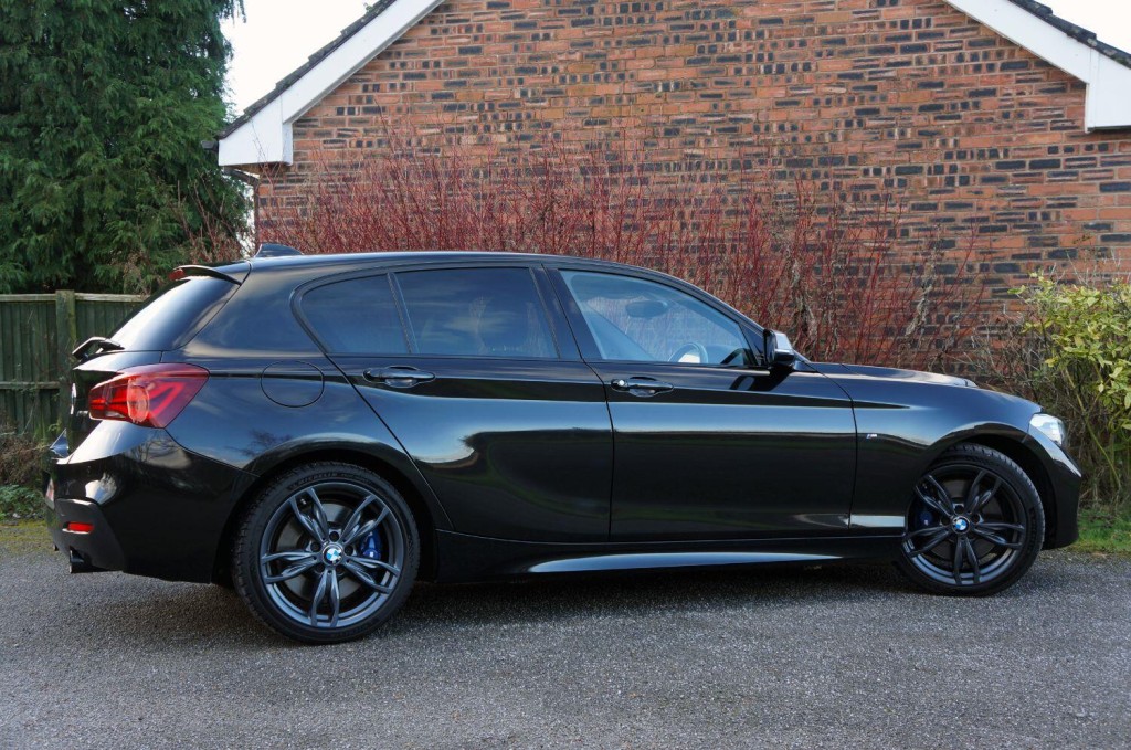 BMW 1 SERIES