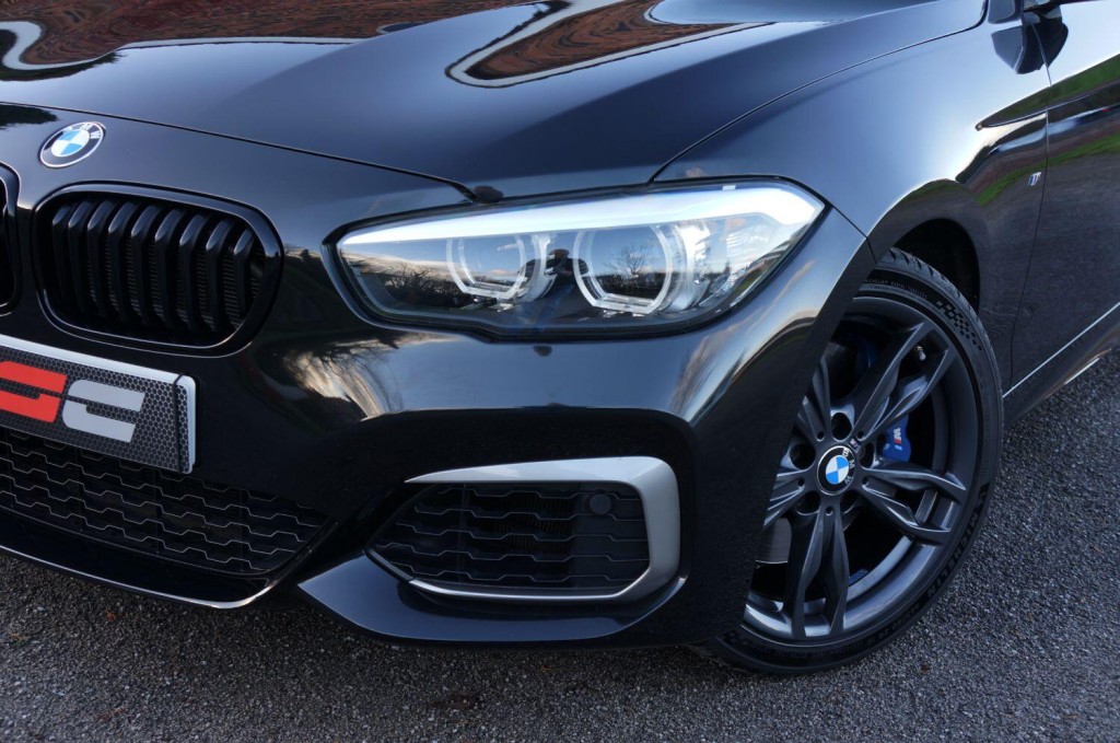 BMW 1 SERIES
