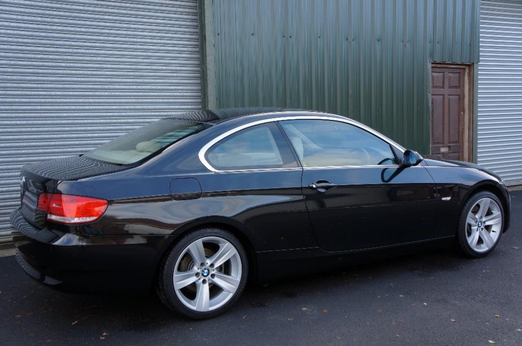 BMW 3 SERIES