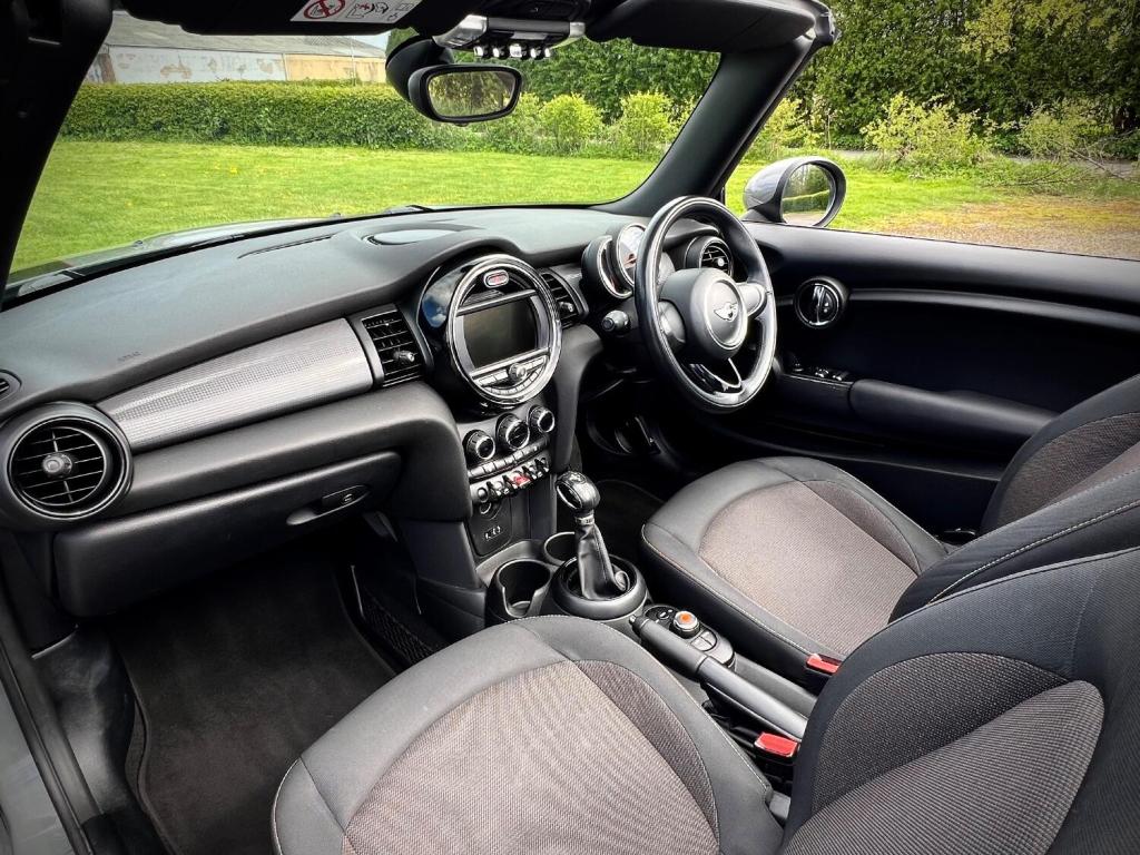 MINI CONVERTIBLE
