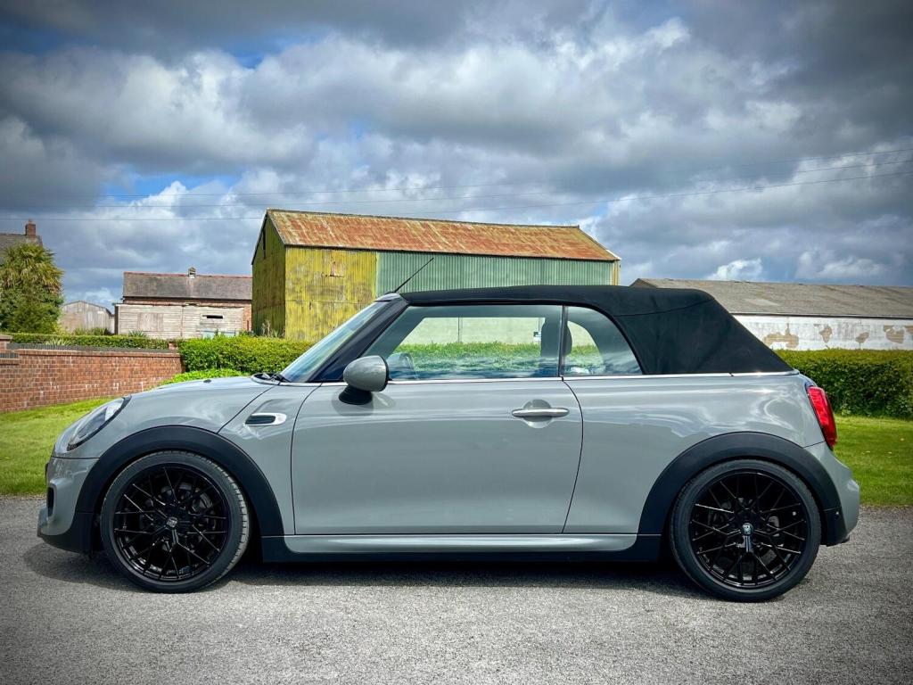 MINI CONVERTIBLE
