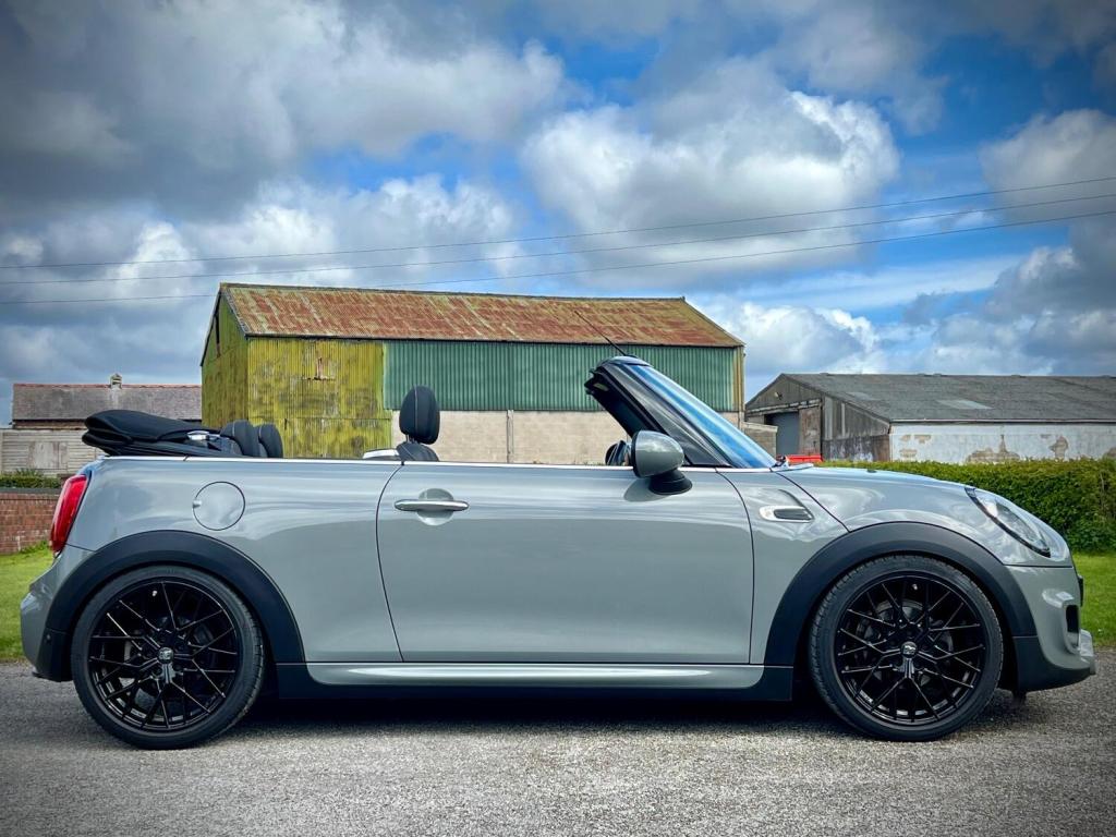MINI CONVERTIBLE