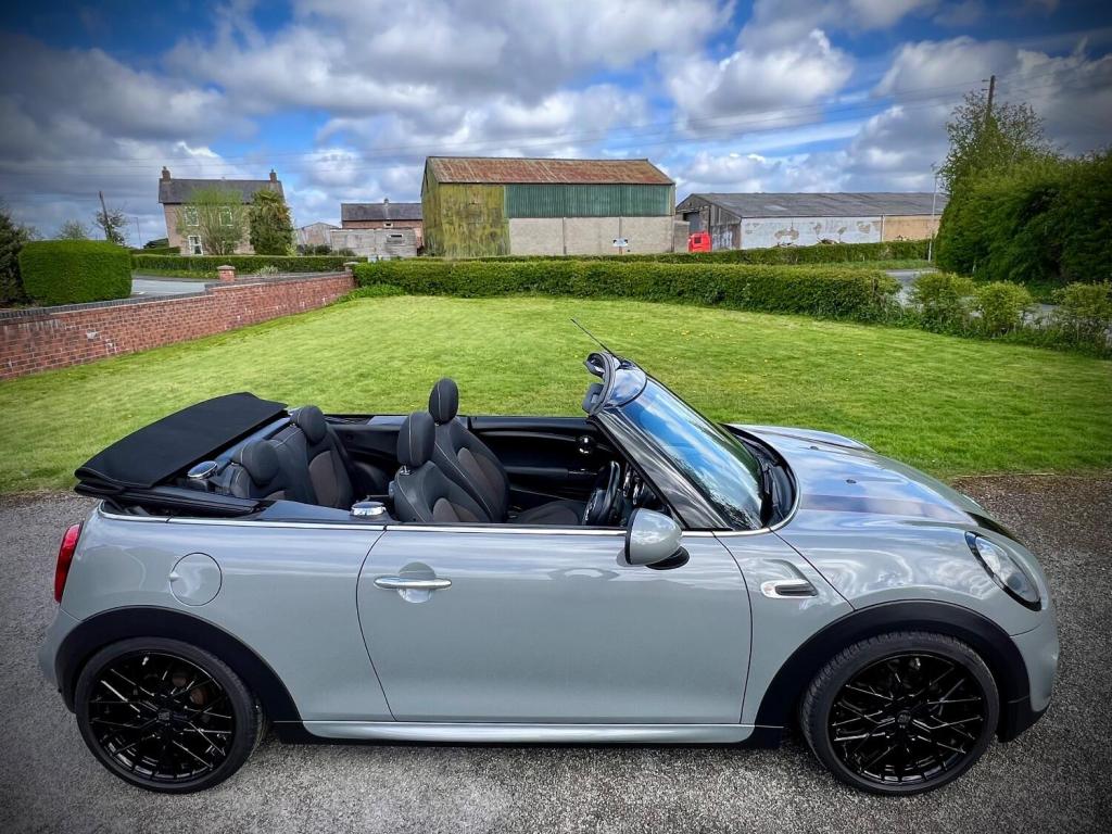 MINI CONVERTIBLE