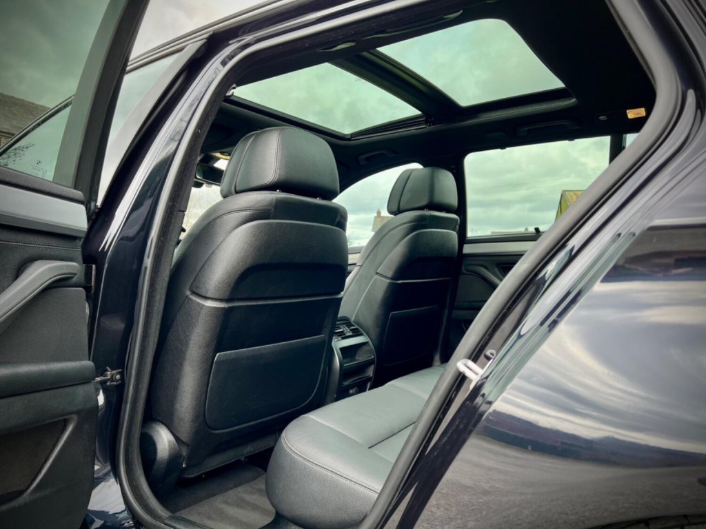 BMW 5 SERIES