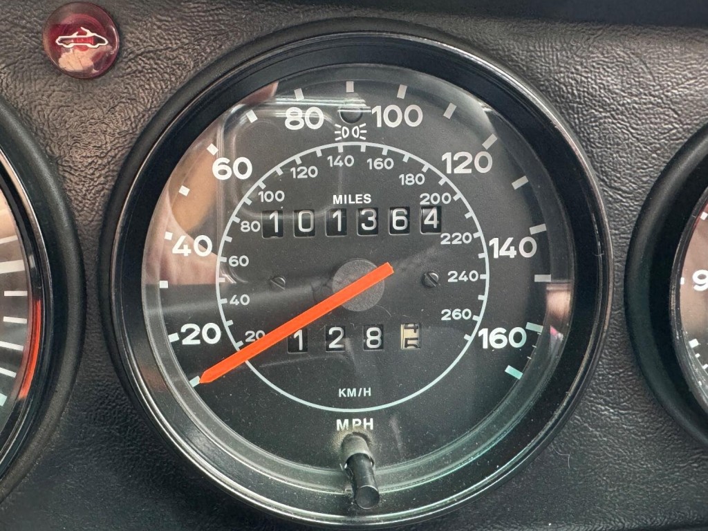 PORSCHE 911 CLASSIC